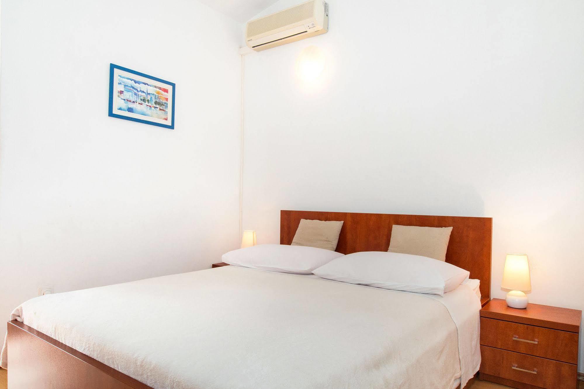 Apartments Zanic On The Beach Podstrana Exterior foto