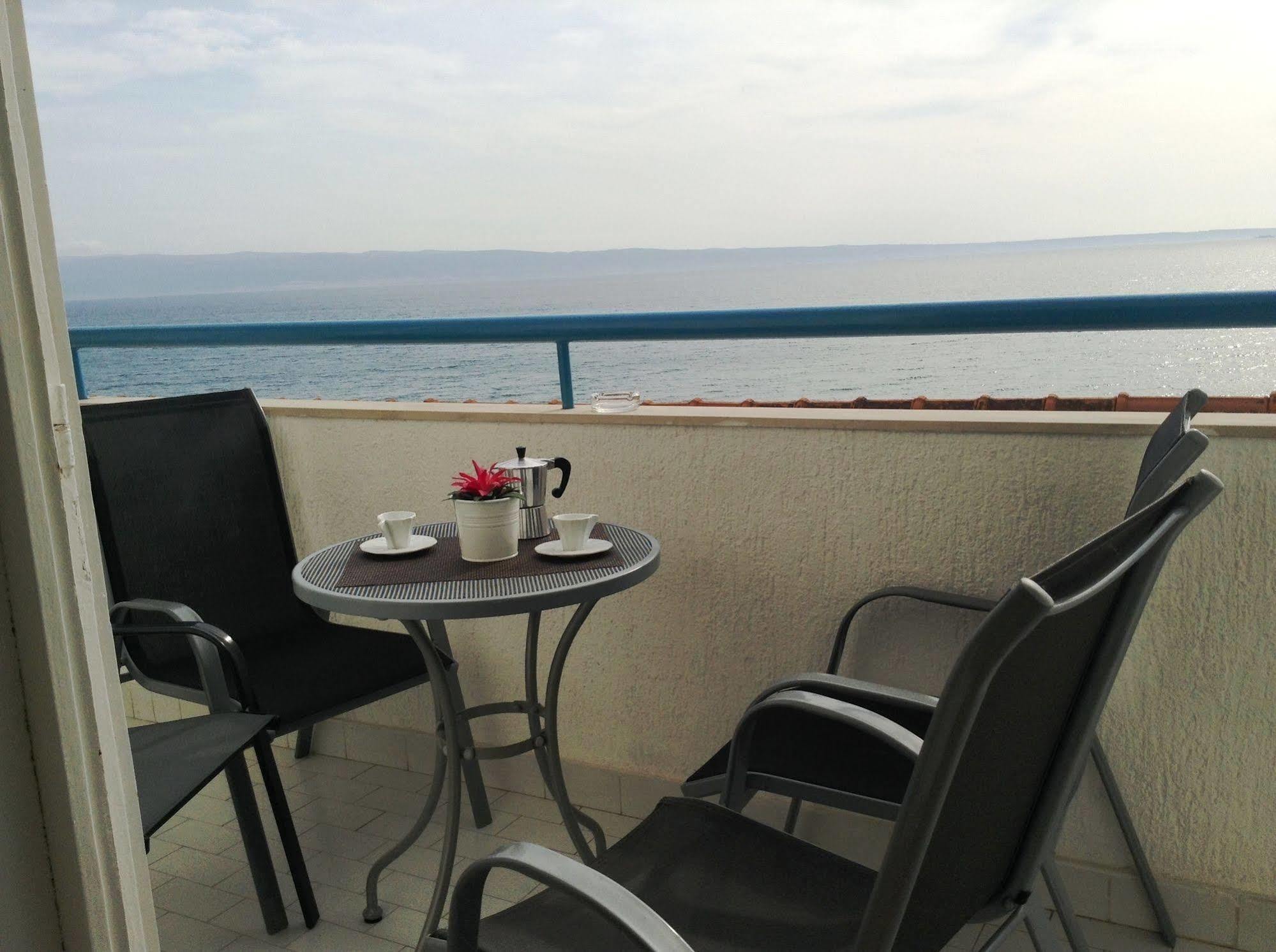 Apartments Zanic On The Beach Podstrana Exterior foto